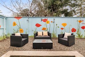 2881 Phyllis St — listing photo 48 of 85