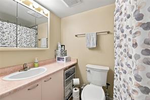 303-1500 Elford St — listing photo 18 of 28