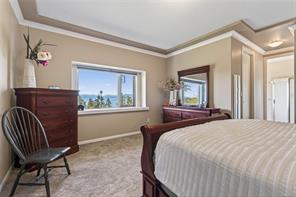 4048 Severn Rd — listing photo 24 of 53