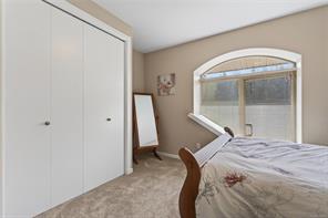 4048 Severn Rd — listing photo 32 of 53