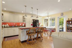 6023 Sterling Dr — listing photo 23 of 73
