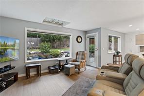 4938 Hartwig Cres — listing photo 19 of 41