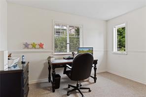 4938 Hartwig Cres — listing photo 22 of 41