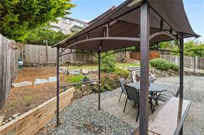 4938 Hartwig Cres — listing photo 32 of 41