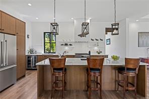 1175 Evergreen Way — listing photo 16 of 77