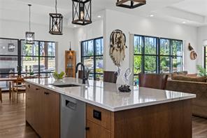1175 Evergreen Way — listing photo 20 of 77