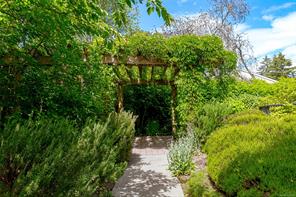 304-4536 Viewmont Ave — listing photo 32 of 42