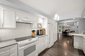2219 Sea Lion Way — listing photo 18 of 65