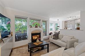 21 405 Quebec St, Victoria