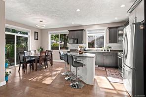 11-3205 Gibbins Rd — listing photo 17 of 73