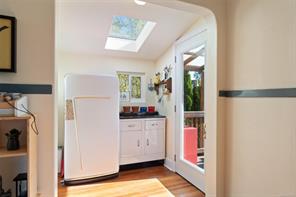 3015 Earl Grey St — listing photo 15 of 43