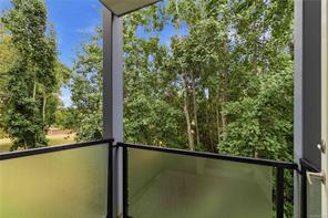 203-4050 Douglas St — listing photo 29 of 41