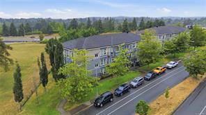 203-4050 Douglas St — listing photo 32 of 41