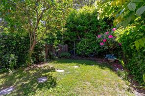 4-869 Swan St — listing photo 31 of 51