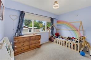 560 Ridley Dr — listing photo 23 of 47