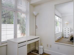 203-1022 Fort St — listing photo 18 of 26