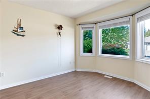 2962 Caswell St — listing photo 18 of 38