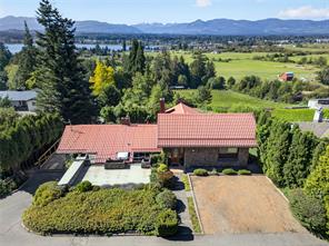 2911 Back Rd, Courtenay