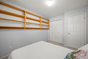 B-4657 Valecourt Cres — listing photo 14 of 36