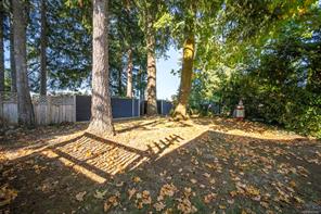 B-4657 Valecourt Cres — listing photo 35 of 36