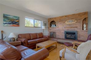 7115 Huddlestone Rd — listing photo 16 of 40