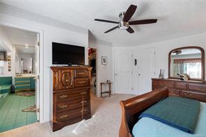 887 Kentwood Lane — listing photo 37 of 62