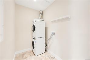 N414-1105 Pandora Ave — listing photo 32 of 53