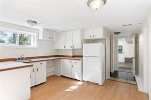 1055 Clarke Rd — listing photo 22 of 43