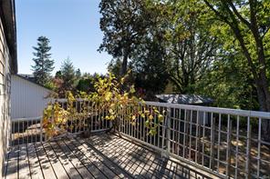 1055 Clarke Rd — listing photo 27 of 43