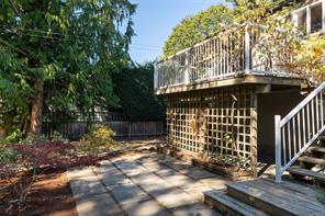 1055 Clarke Rd — listing photo 28 of 43