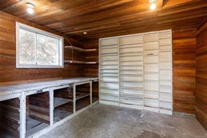 1055 Clarke Rd — listing photo 33 of 43