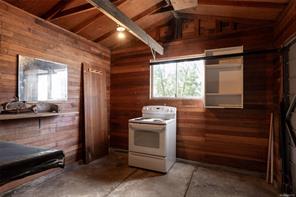 1055 Clarke Rd — listing photo 34 of 43