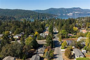 1055 Clarke Rd — listing photo 37 of 43
