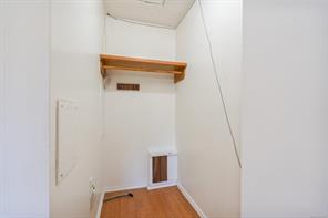 4-1184 Clarke Rd — listing photo 24 of 37
