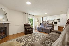 836 Glengarry Cres — listing photo 32 of 71