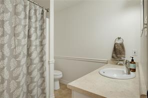 836 Glengarry Cres — listing photo 34 of 71
