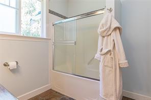 3930 Bovanis Rd — listing photo 15 of 37