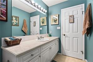 429 Howes Rd — listing photo 31 of 96