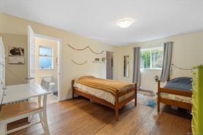 620 Spruce St — listing photo 19 of 73