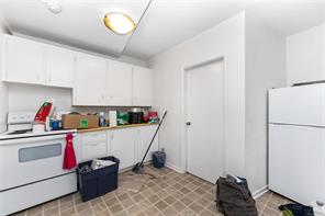 171 Canada Ave — listing photo 38 of 50