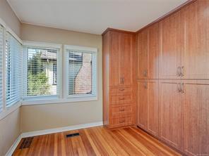 865 Bank St — listing photo 17 of 32