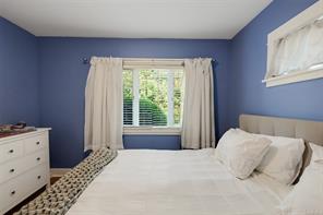 3374 Cook St — listing photo 27 of 44