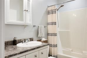 3374 Cook St — listing photo 30 of 44