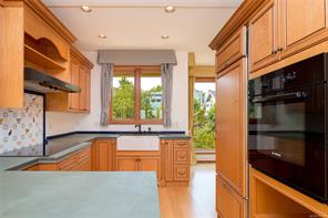 1518 Dallas Rd — listing photo 23 of 63
