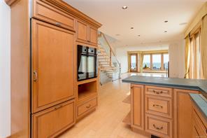 1518 Dallas Rd — listing photo 26 of 63