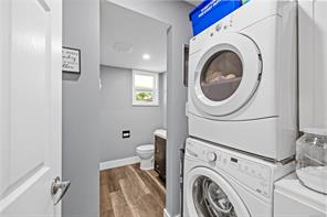 384 McKillop Dr — listing photo 20 of 44