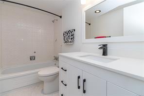 304-1039 Linden Ave — listing photo 21 of 29