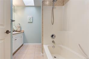 1153 Roberton Blvd — listing photo 30 of 53