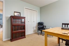 1153 Roberton Blvd — listing photo 32 of 53