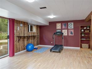 4290 Eastridge Cres — listing photo 32 of 61